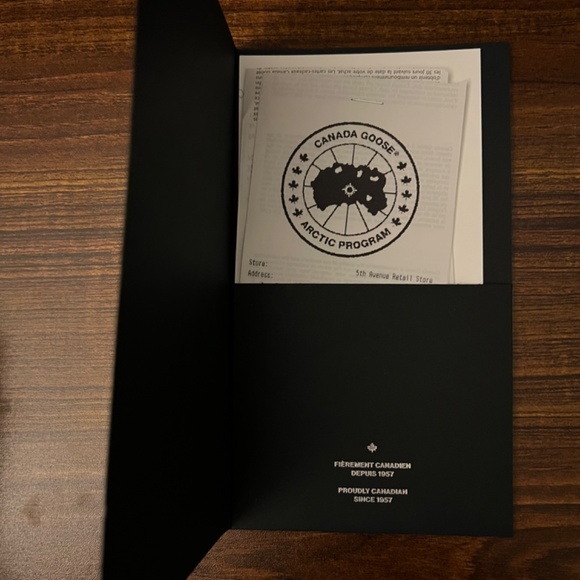 Men’s Canada Goose Chateau Parka (small/black) - Picture 2 of 4